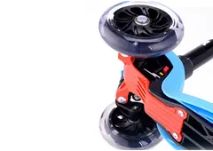 Запчастини та аксесуари для самокатів