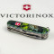 Складаний ніж Victorinox HUNTSMAN ZODIAC Зелений дерев'яний дракон 1.3713.3.Z3240p