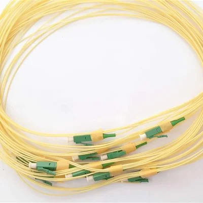 Пігтейл Abee LC/APC 2m, 0.9mm, G657A
