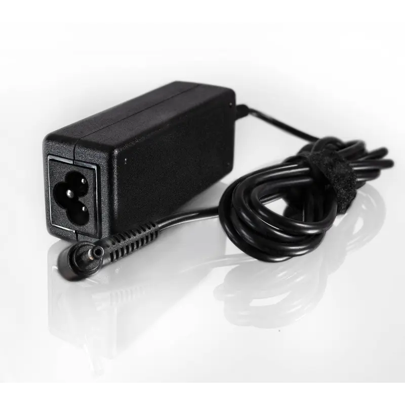 Блок живлення для ноутбука Asus 19V 1.75A 33W 4.0x1.35мм (AD103010) Блок живлення для ноутбука Asus 19V 1.75A 33W 4.0x1.35мм (AD103010)