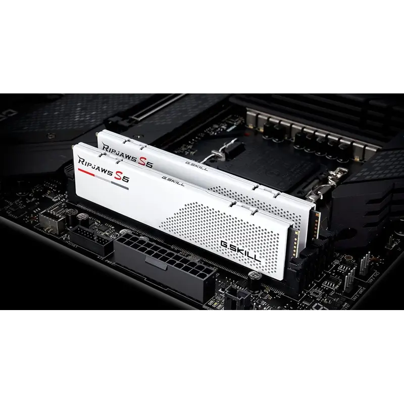 Модуль пам`ятi DDR5 2x16GB/6000 G.Skill Ripjaws S5 White (F5-6000J3040F16GX2-RS5W) Модуль пам`ятi DDR5 2x16GB/6000 G.Skill Ripjaws S5 White (F5-6000J3040F16GX2-RS5W)