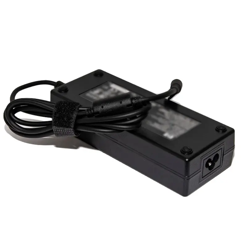 Блок живлення для ноутбука HP 19.5V 6.15A 120W 7.4х5мм (AD106011) Блок живлення для ноутбука HP 19.5V 6.15A 120W 7.4х5мм (AD106011)