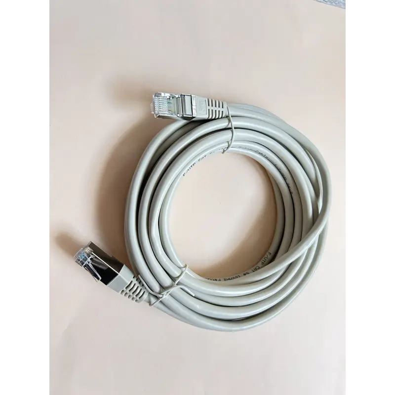 Патч-корд Strax CAT5e 5 м Grey (4017538001412) Bulk Патч-корд Strax CAT5e 5 м Grey (4017538001412) Bulk