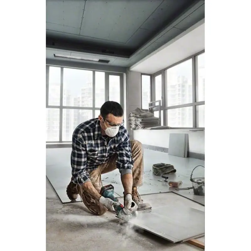 Акумуляторна кутова шліфмашина Bosch GWS 180-LI Professional (18 В, 2х4 А*год, 125 мм) (06019H9021) Акумуляторна кутова шліфмашина Bosch GWS 180-LI Professional (18 В, 2х4 А*год, 125 мм) (06019H9021)