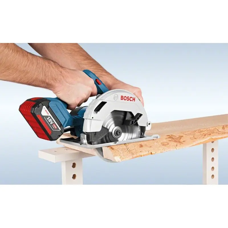 Пила дискова акумуляторна Bosch GKS 18V-57 без АКБ и ЗП (18 В, 165 мм) (06016A2200) Пила дискова акумуляторна Bosch GKS 18V-57 без АКБ и ЗП (18 В, 165 мм) (06016A2200)