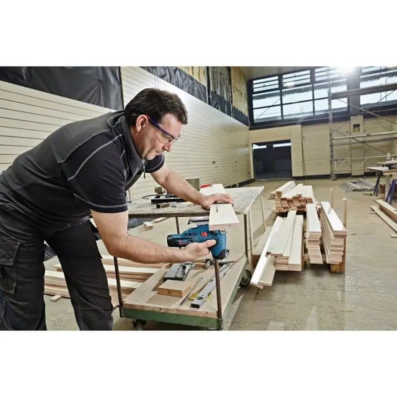 Акумуляторний лобзик Bosch GST 12V-70 (10.8 В, без АКБ, 2800 ход/хв) (06015A1001) Акумуляторний лобзик Bosch GST 12V-70 (10.8 В, без АКБ, 2800 ход/хв) (06015A1001)