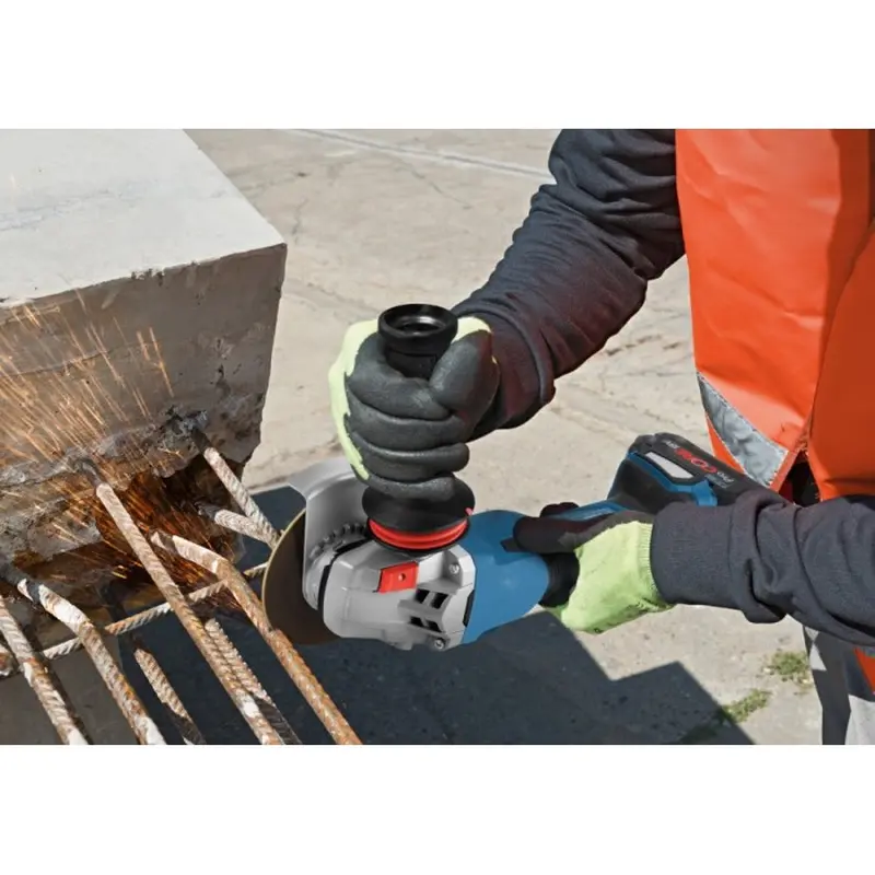 Акумуляторна кутова шліфмашина Bosch GWS 18V-15 C (18 В, без АКБ) (06019H6000) Акумуляторна кутова шліфмашина Bosch GWS 18V-15 C (18 В, без АКБ) (06019H6000)