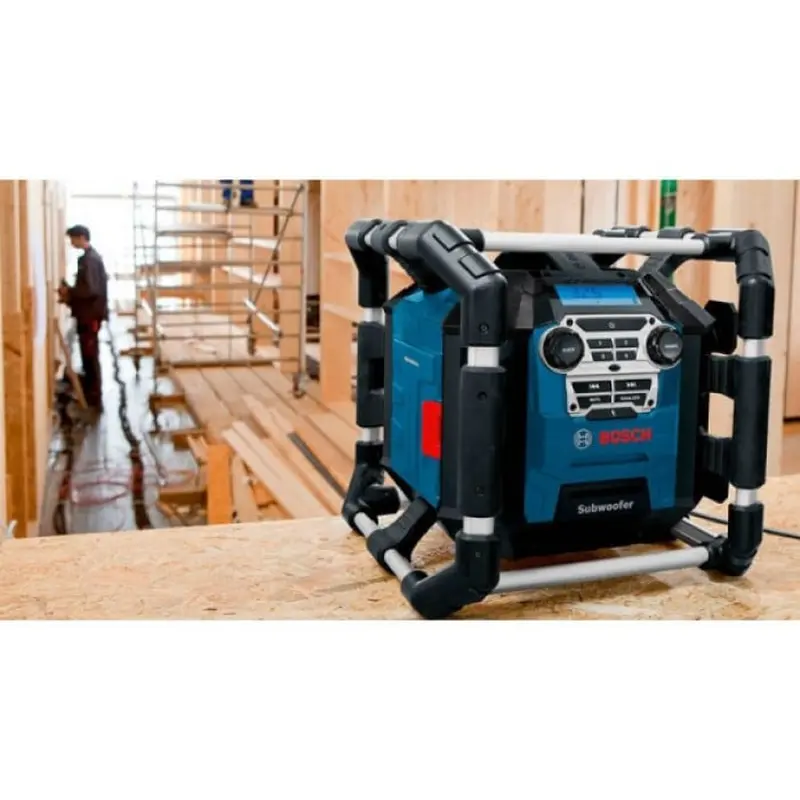 Акумуляторний радіоприймач Bosch Professional GPB 18V-5 C (18 В) (06014A4000) Акумуляторний радіоприймач Bosch Professional GPB 18V-5 C (18 В) (06014A4000)
