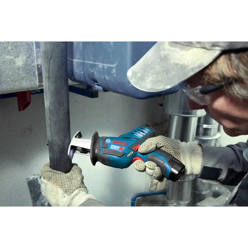 Акумуляторна шабельна пила Bosch GSA 12V-14 (12 В, 2 А*год, 3000 ход/хв) (0615990M3Z) Акумуляторна шабельна пила Bosch GSA 12V-14 (12 В, 2 А*год, 3000 ход/хв) (0615990M3Z)