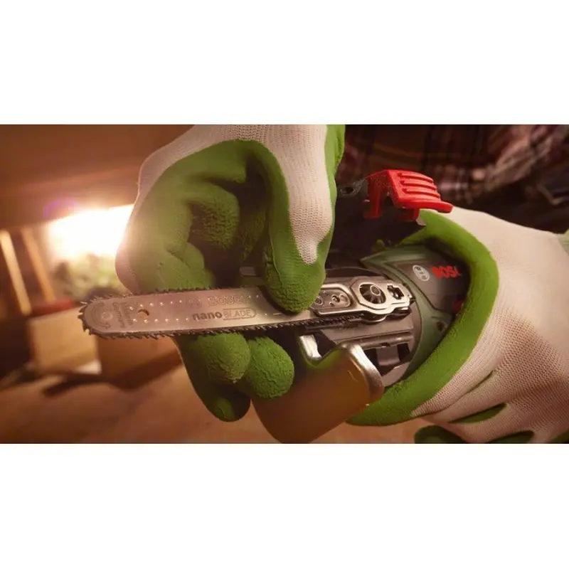 Акумуляторна ланцюгова пила Bosch EasyCut 12 (12 В, 2.5 А*год, 65 мм) (06033C9020) Акумуляторна ланцюгова пила Bosch EasyCut 12 (12 В, 2.5 А*год, 65 мм) (06033C9020)