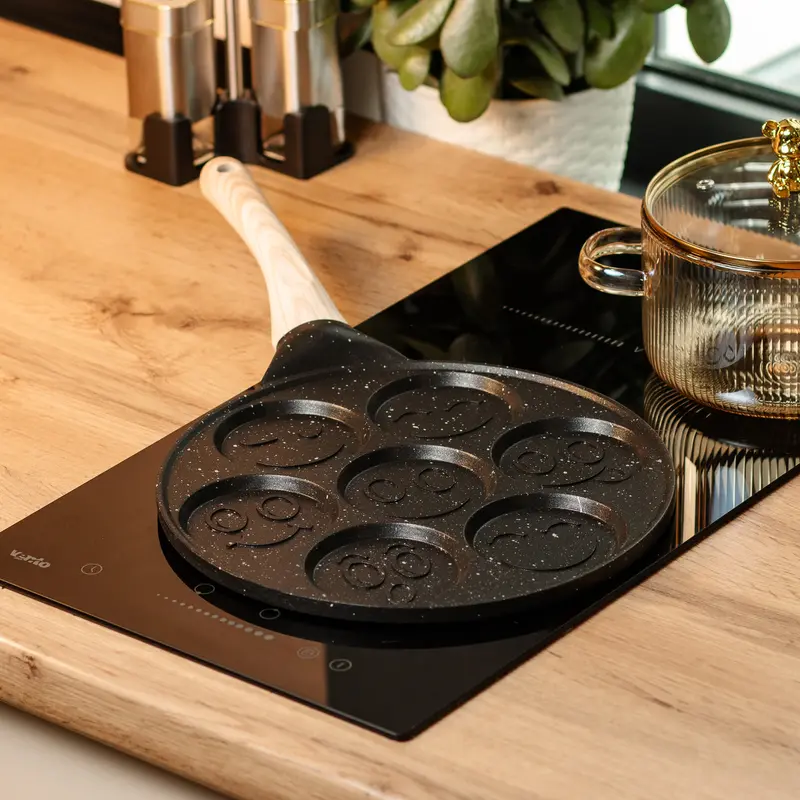 Сковорода смайл Ø 26.5 (см) на 7 секцій для панкейків чорна