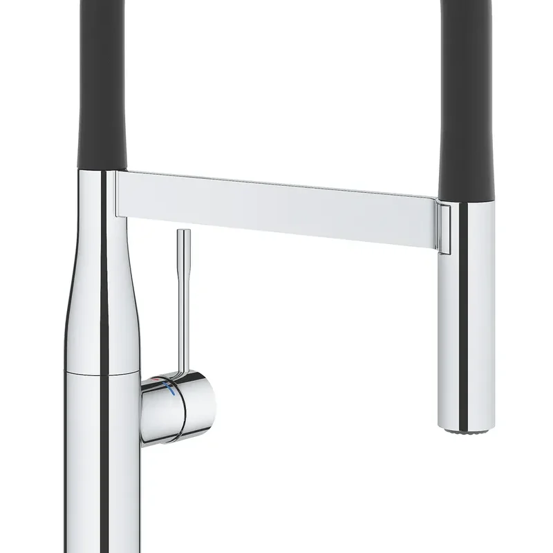 Смеситель для кухни с гибким изливом Grohe Essence New (30294000)