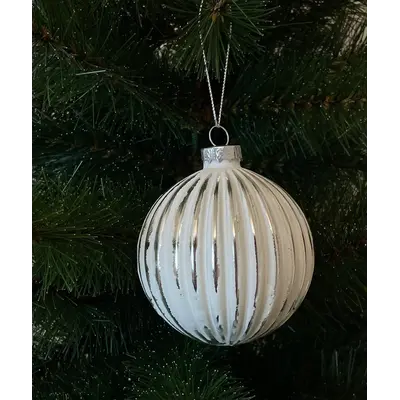 Ялинкова скляна кулька "Chomik" Ø 8 см, смугаста, біло-срібляста